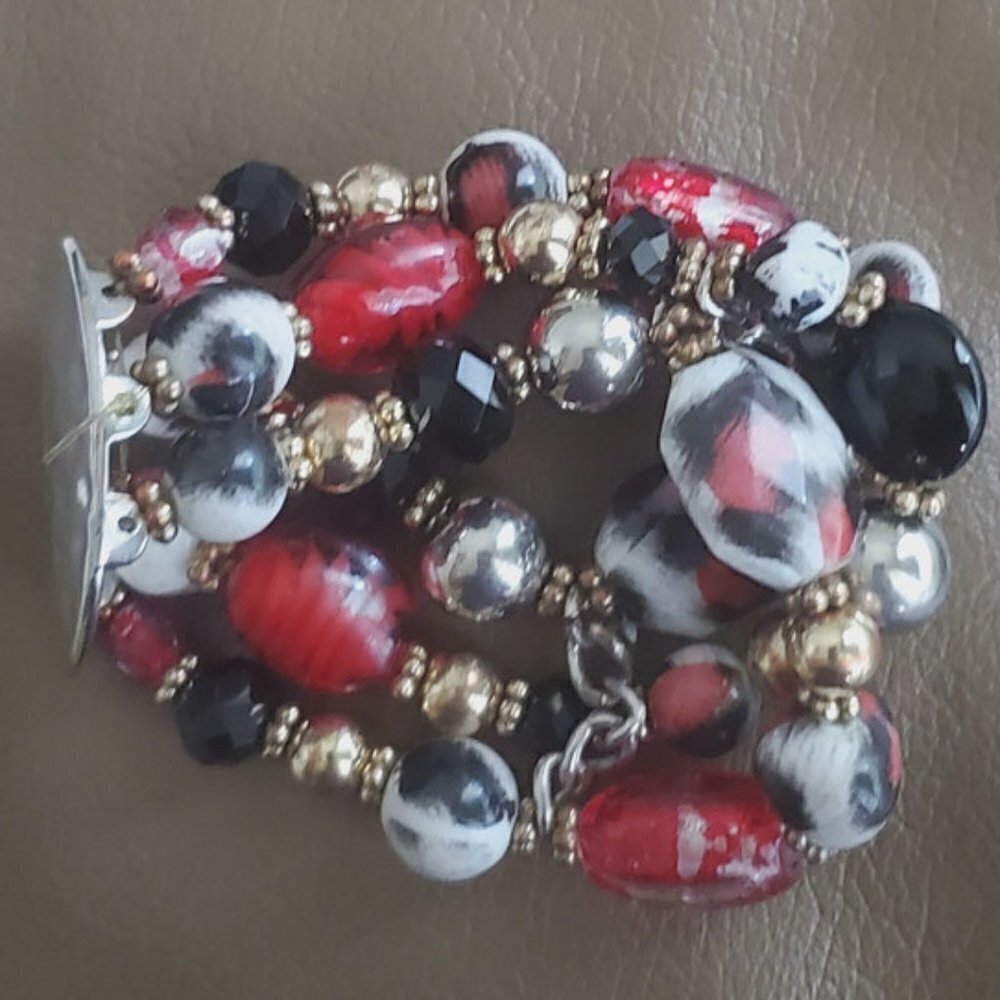 Pearly Crystal Glass Pendant Necklaceš“ - Picture 4 of 6